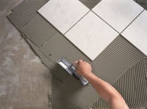 5 Cara Memasang Keramik Lantai Di Rumah Tanpa Bantuan Tukang