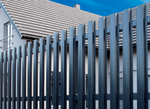 2. Pagar baja ringan sederhana