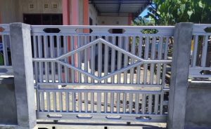 6. Pagar baja ringan minimalis modern